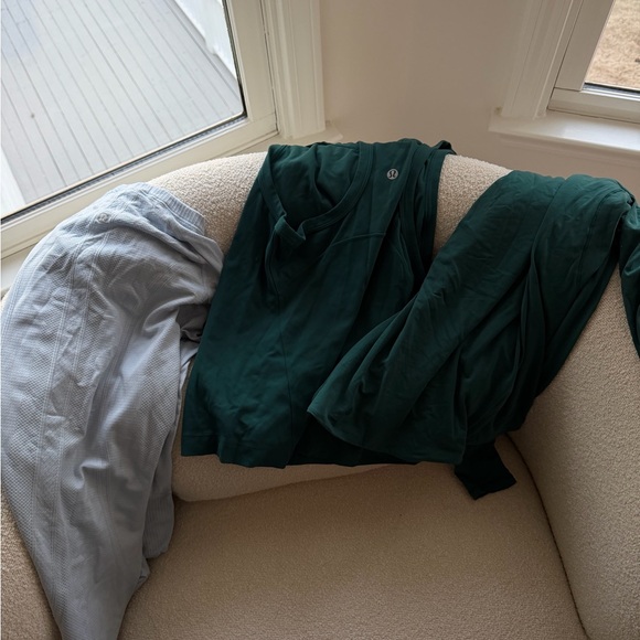 Lululemon bundle - Picture 1 of 6